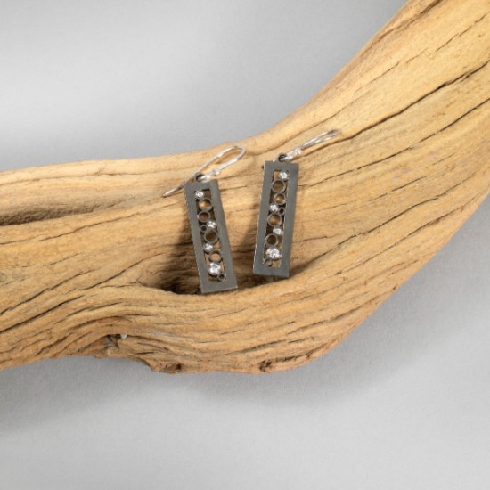 Belle Brooke - Oscuro Tall Rectangle Dangles