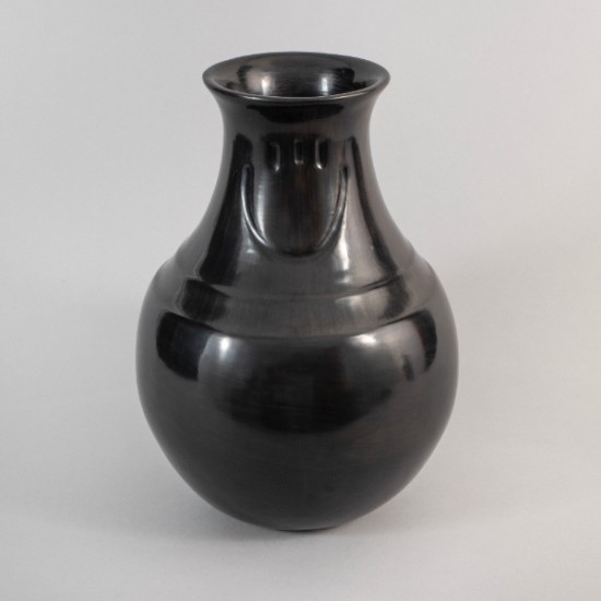 Virginia Garcia - Bear Print Pot