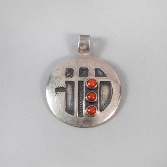 Unspecified Artists - Silver Pendant