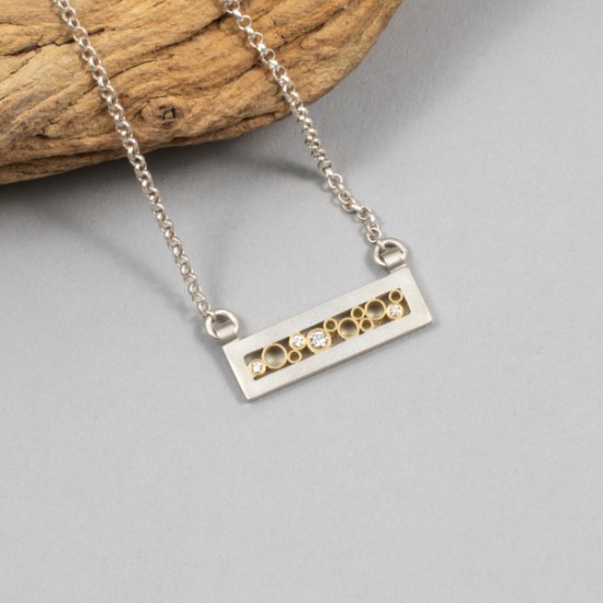 Belle Brooke - Estrella Petite Horizontal Bar Pendant