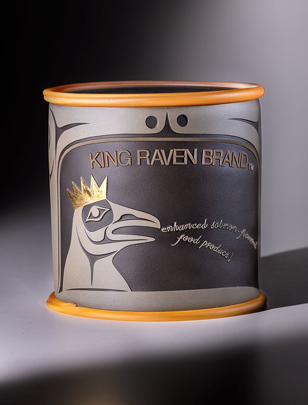 Preston Singletary, King Raven Brand TM, 2025, Blown and sand-carved glass, 7.75