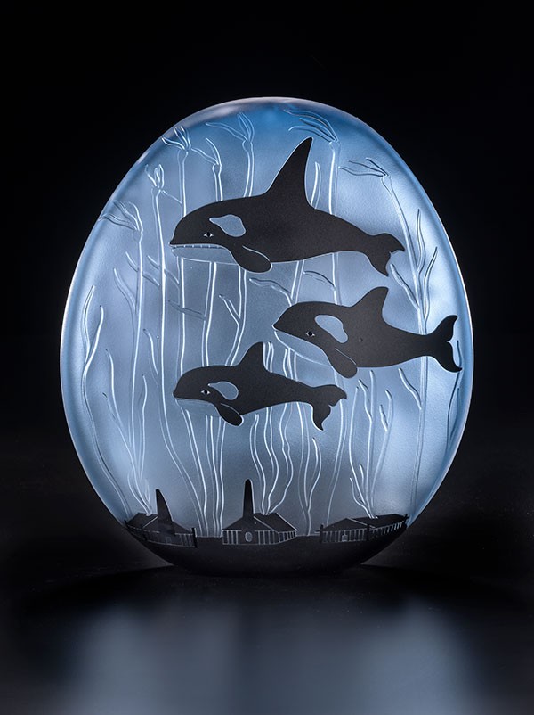 Preston Singletary, Killer Whale City, 2025, Blown and sand-carved glass, 16.25